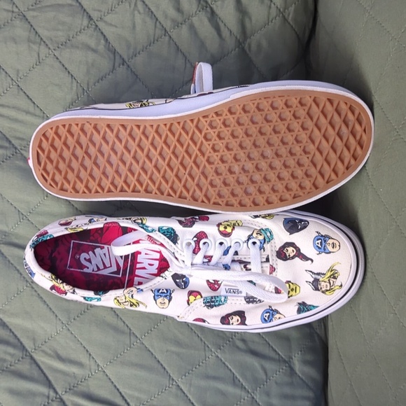 Vans White Sneakers with Marvel Character Prints - Picture 3 of 5